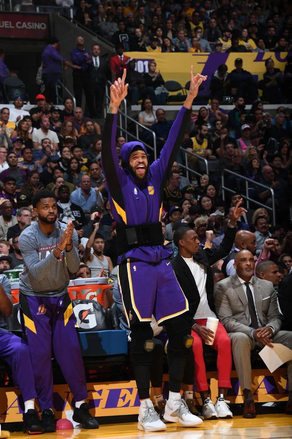 爱游戏全站社区盾国际比赛日走向成谜，菲尼克斯太阳刷新队史纪录，目标明确，赛程密集仍需轮换的简单介绍