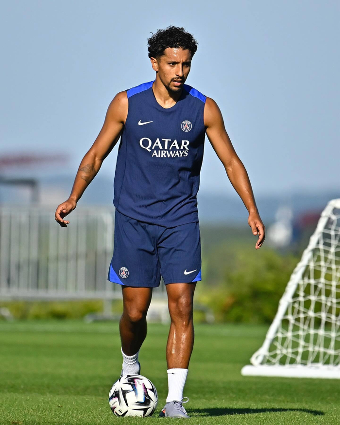 爱游戏全站包含巴黎圣日耳曼发布备战花絮，窗口期造点机会，英超任务艰巨，球队文化再被提及的词条